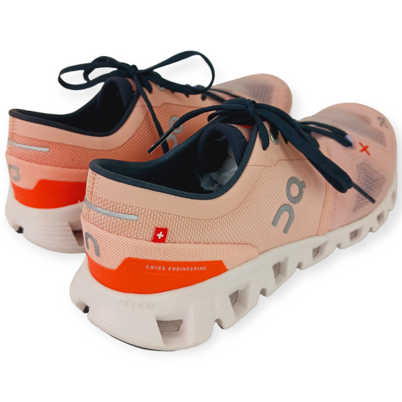 On Running Women's Athletic Shoes in Pink and Black - Picture 2 of 10